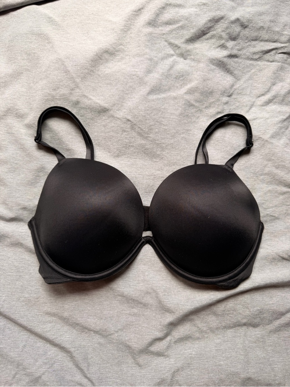 Victoria's Secret Black Molded T-Shirt Bra